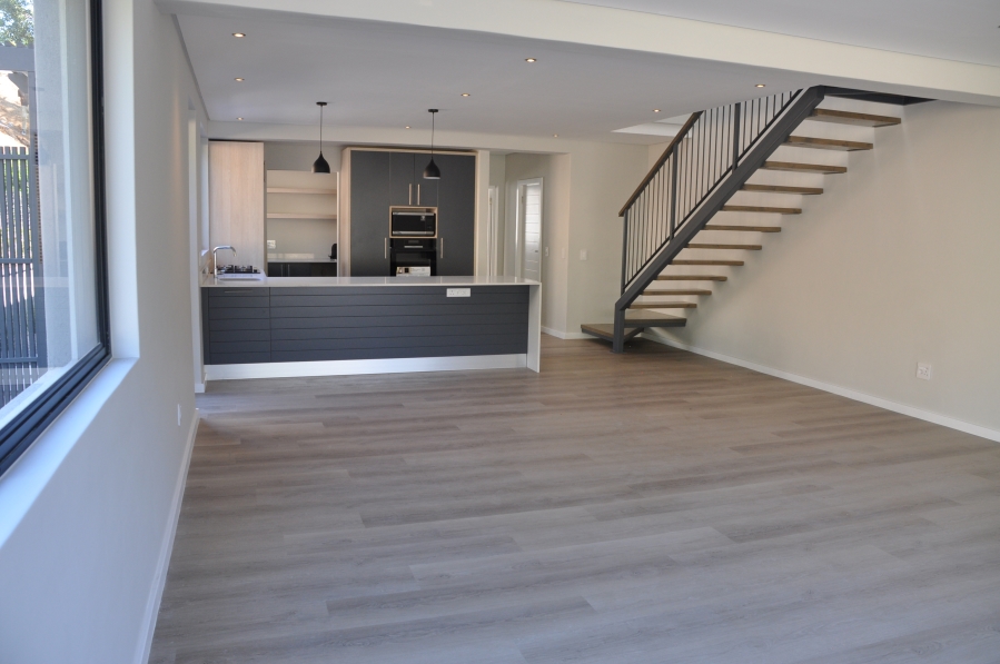 4 Bedroom Property for Sale in Hout Bay Western Cape